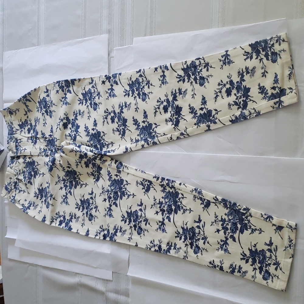 CAMBRIDGE New MOM Jeans Floral Print Ivory Blue Denim 100% Cotton NWT Womens🎉HP - Picture 2 of 14